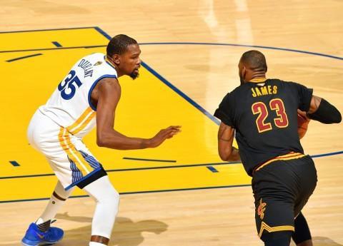 表现尤为突 表现尤为突