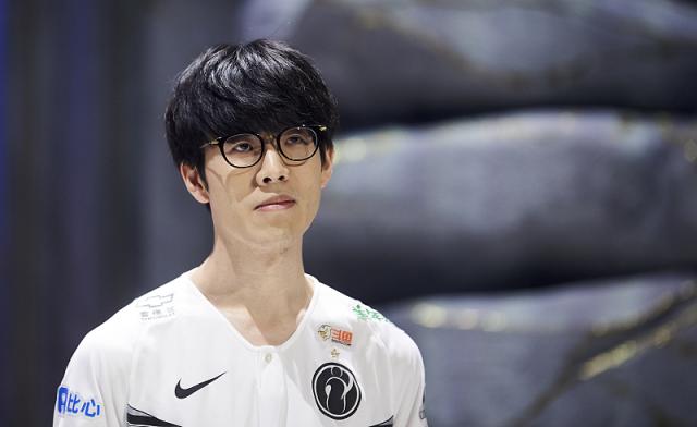 牌与体育旅 牌与体育旅